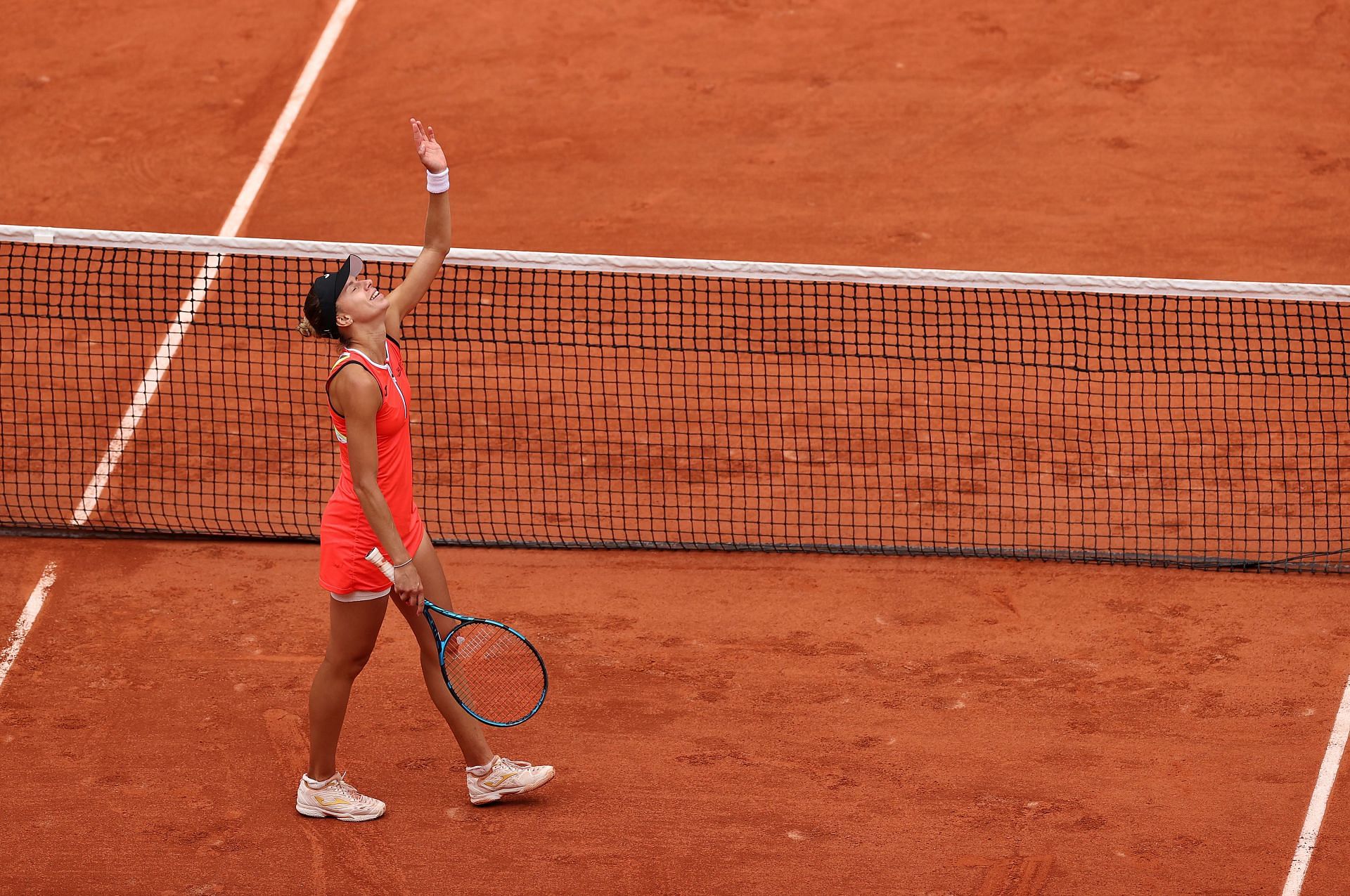 Magda Linette at the 2022 Roland Garros.