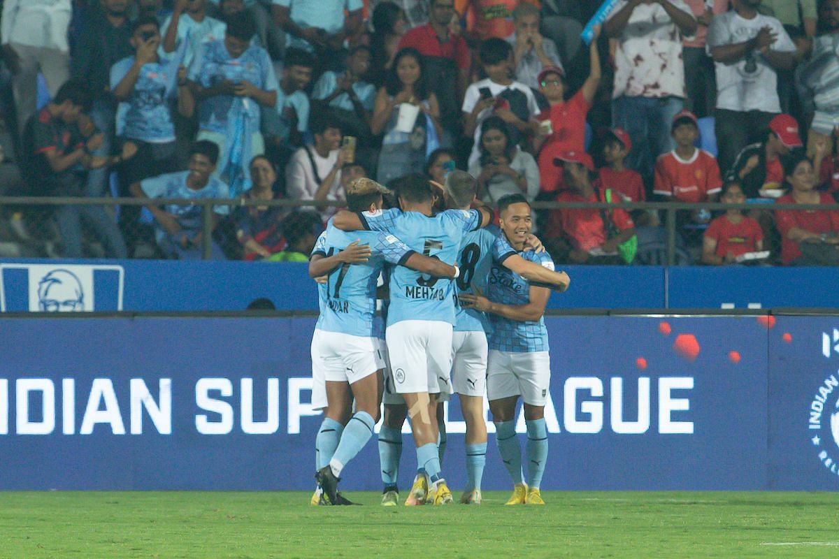 MCFC players celebrate a Pereyra Diaz goal, the islanders went on to win 4-1 against FCG.