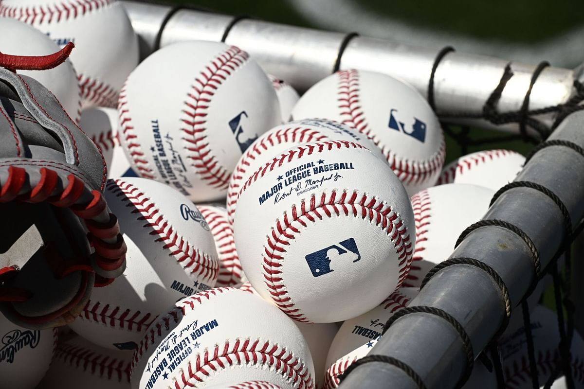 How many seams are on an MLB baseball?