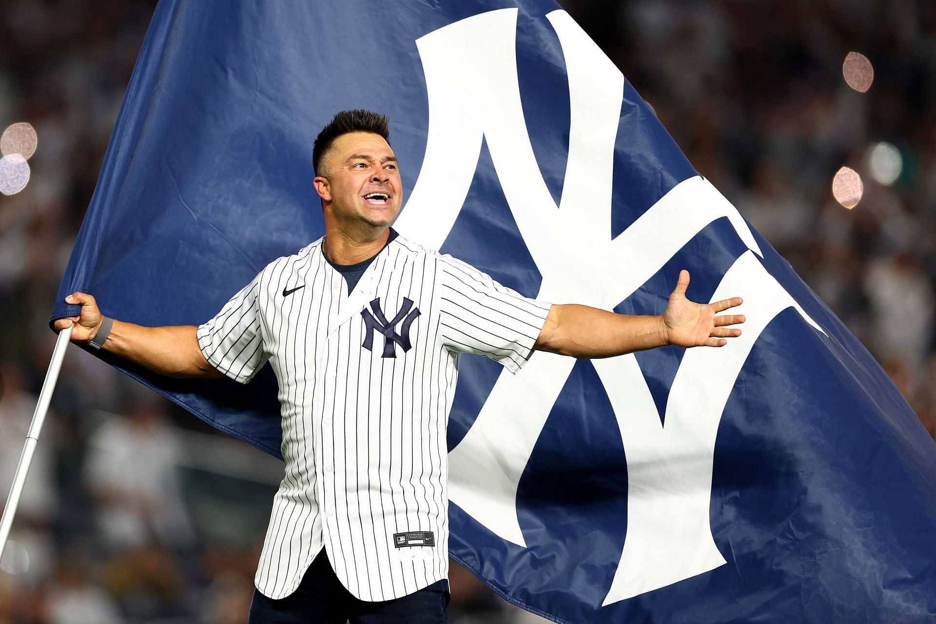 Former MLB All-Star and World Series champion Nick Swisher joins
