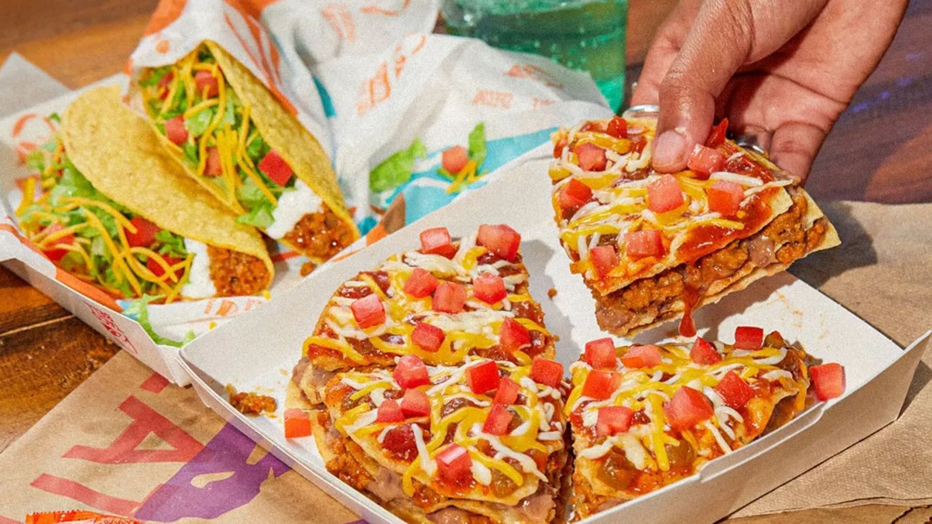 Oklahoma customers get a new Cheese Jalapeno Mexican Pizza (image via Taco Bell)