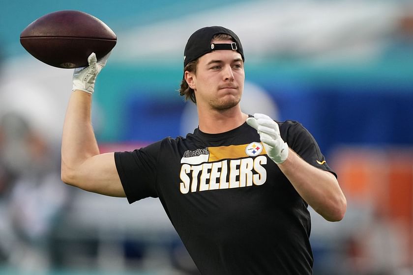 Who is the Steelers' starting QB tonight for the game against