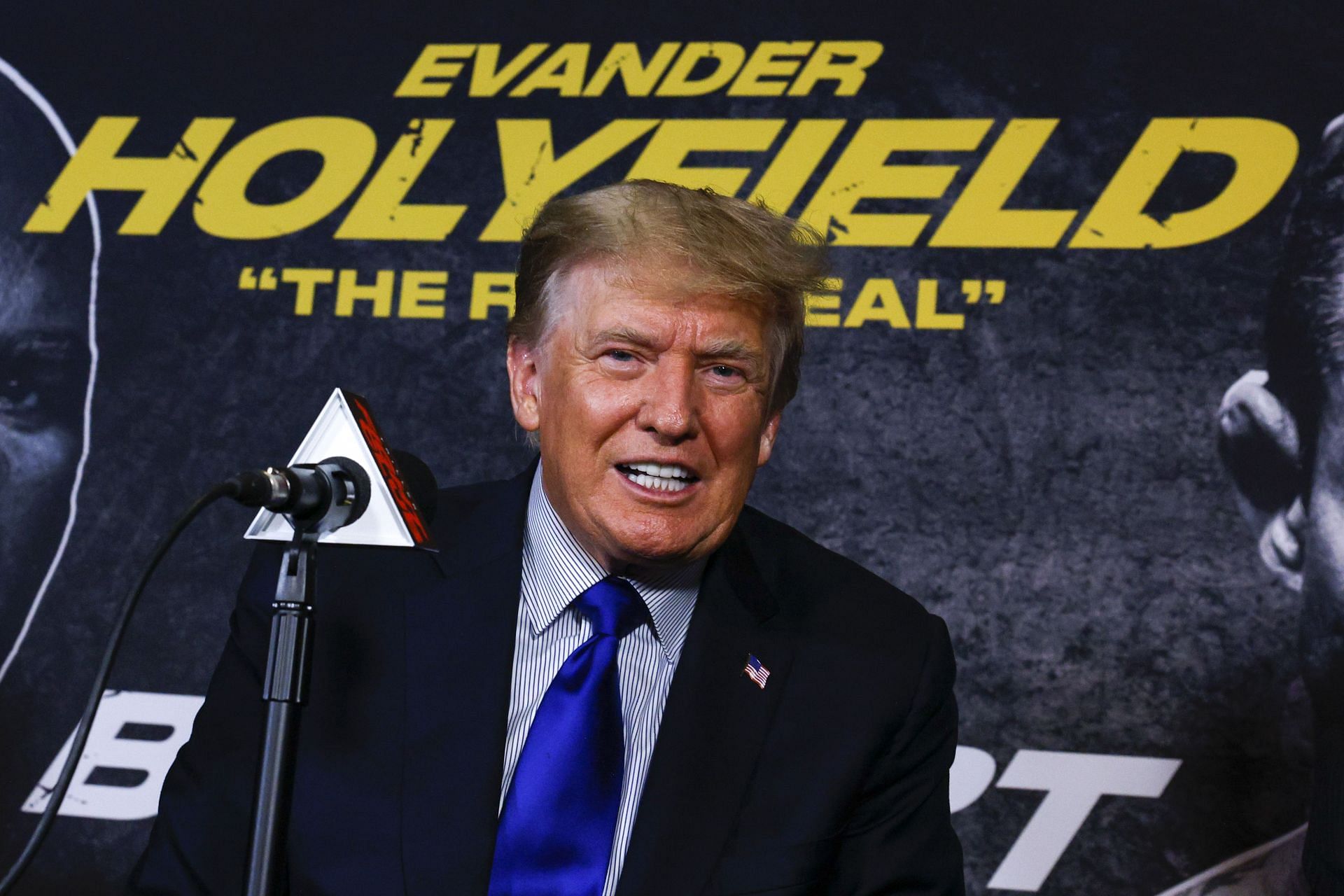Donald Trump at Evander Holyfield v Vitor Belfort