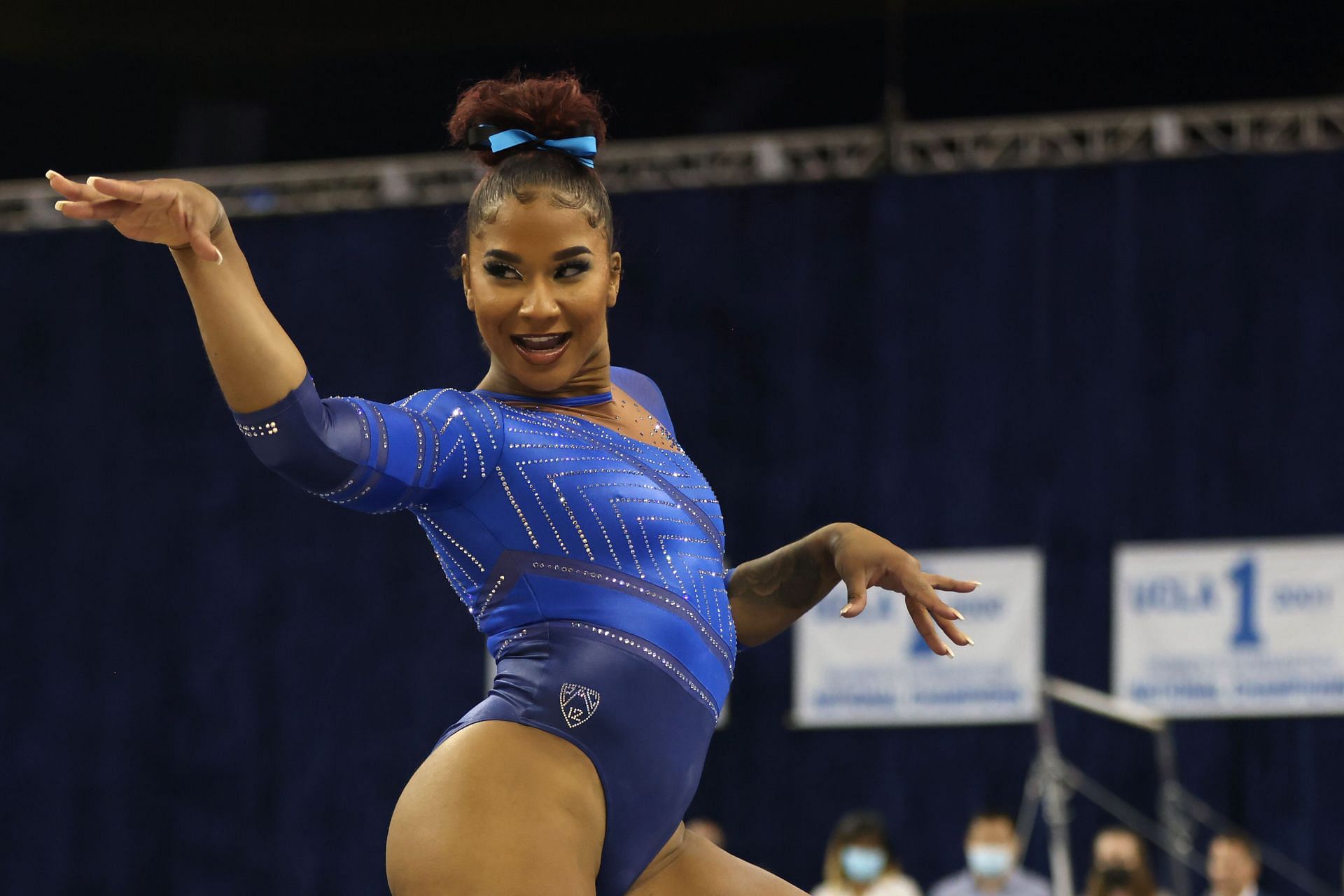 Jordan Chiles performs for UCLA against Washington State, 2022 (Photo by Katharine Lotze/Getty Images)