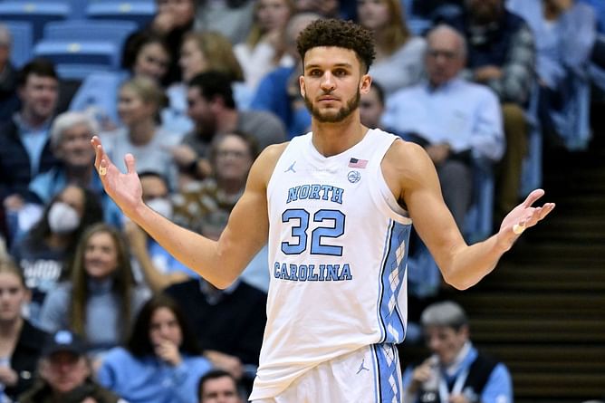 Michigan vs. North Carolina Prediction, Odds, Line, Spread, and Picks - December 21 | 2022-23 NCAA Basketball Season
