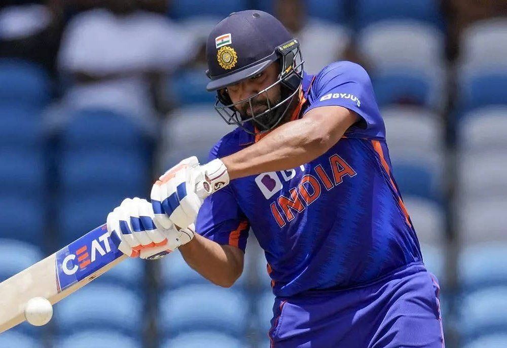 रोहित शर्मा ने चोटिल होने के बावजूद बल्लेबाजी की