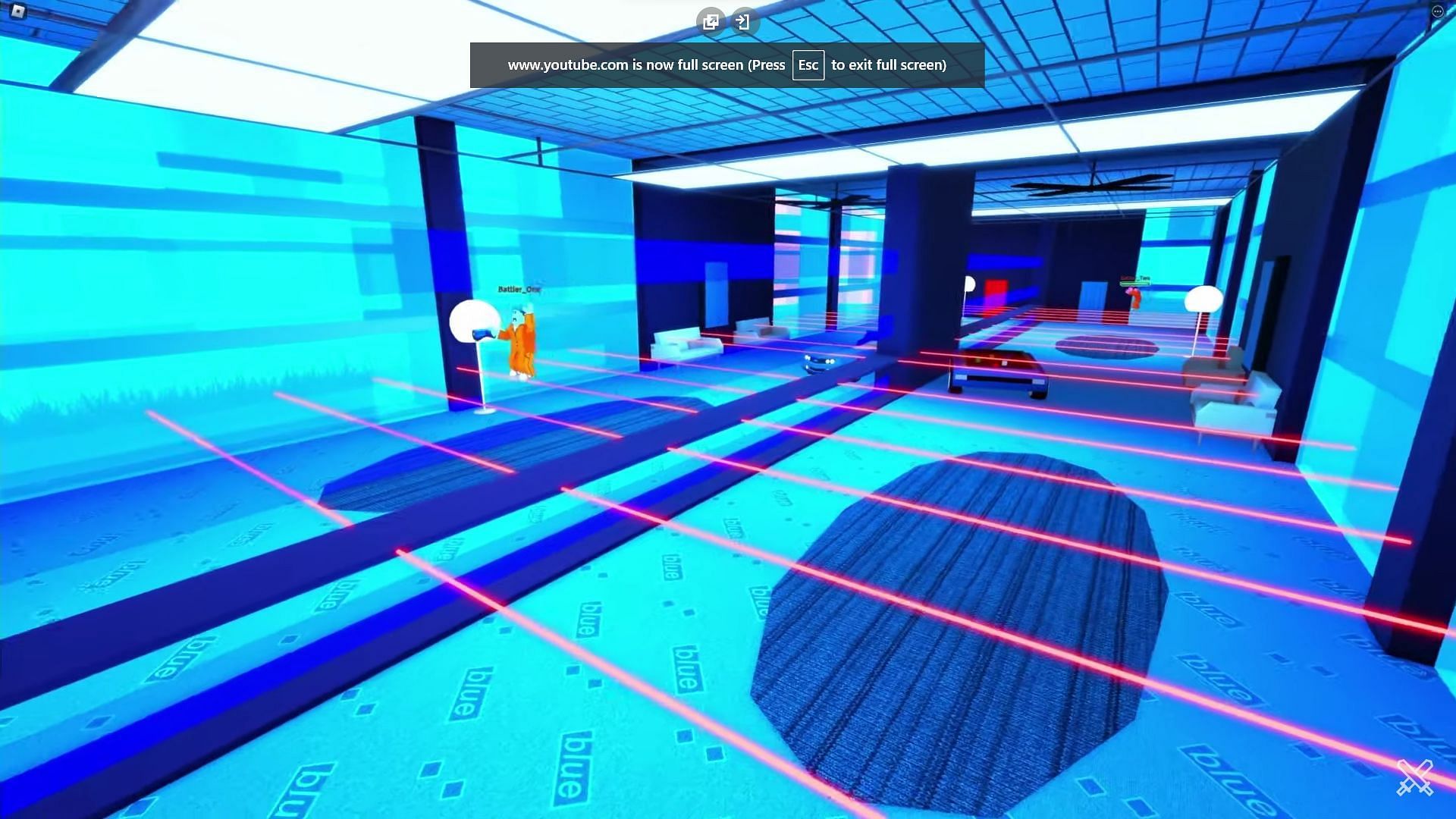 TanqR got past the laser round, while PinkLeaf struggled (Image via Roblox Battles/YouTube)