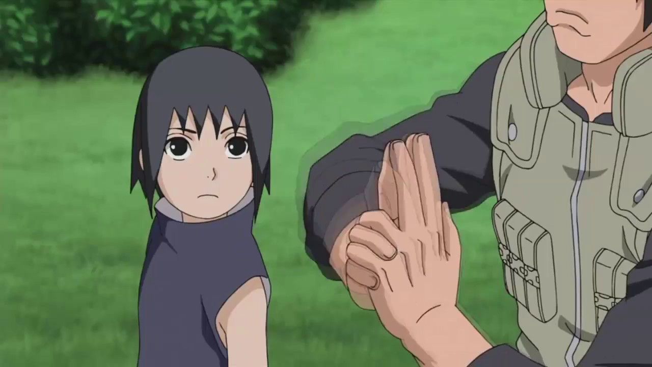 An observant young Itachi (Image via Pierrot Studios)