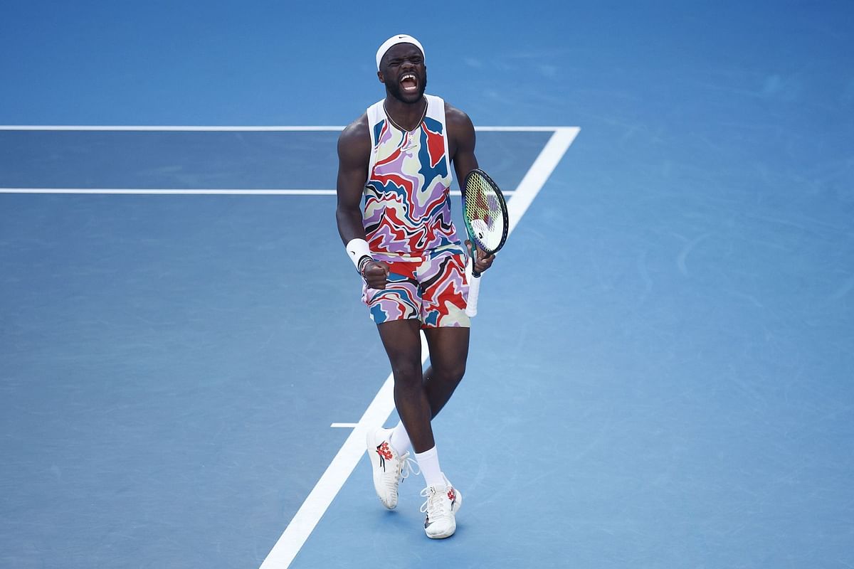 Watch America's Frances Tiafoe abandons handshake, highfives the