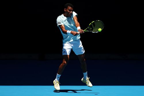 Felix Auger-Aliassime training ahead of the Australian Open