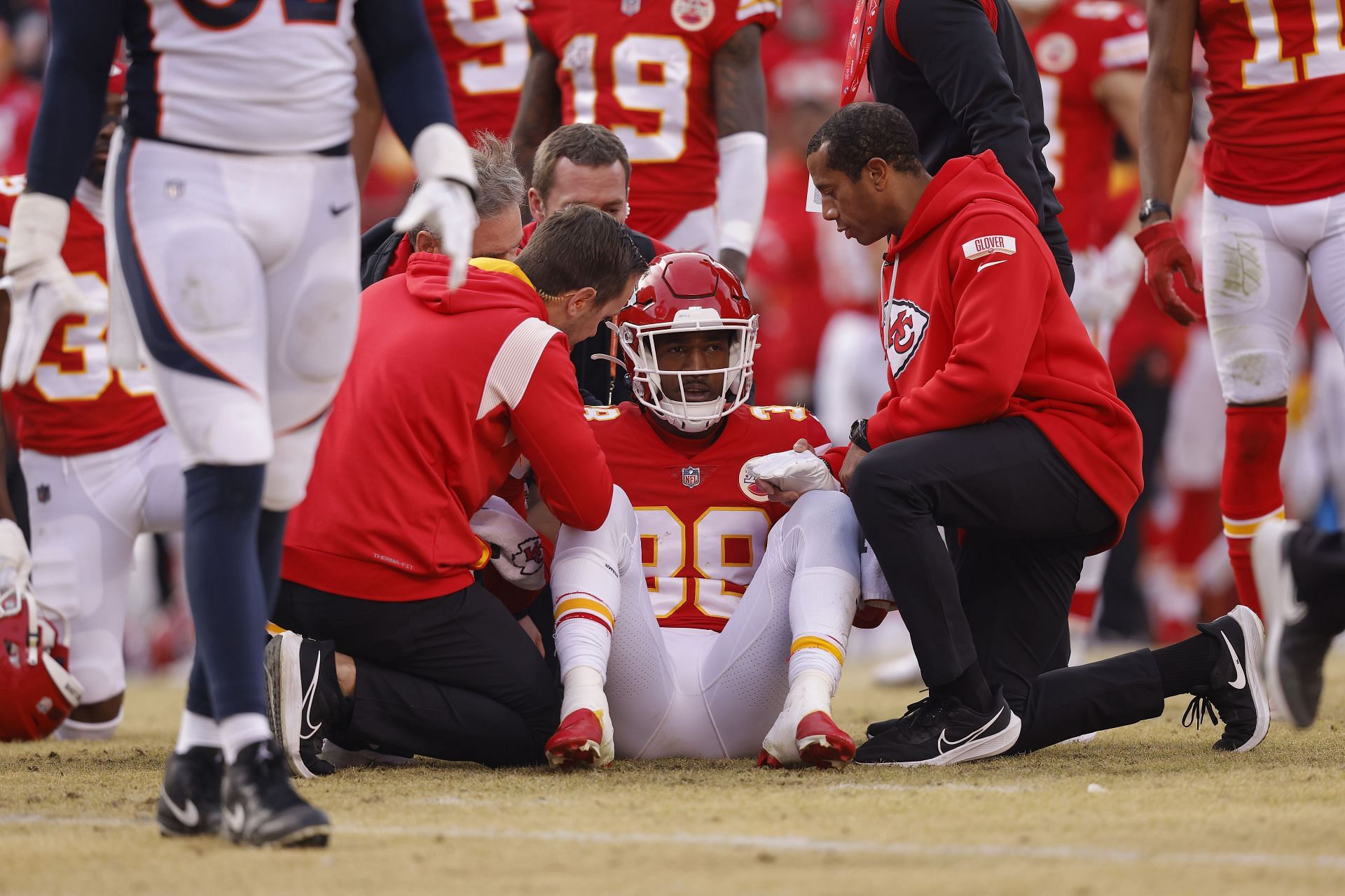 What happened to L’Jarius Sneed?  Chiefs’ best defensive player suffers head injury vs.  Bengals