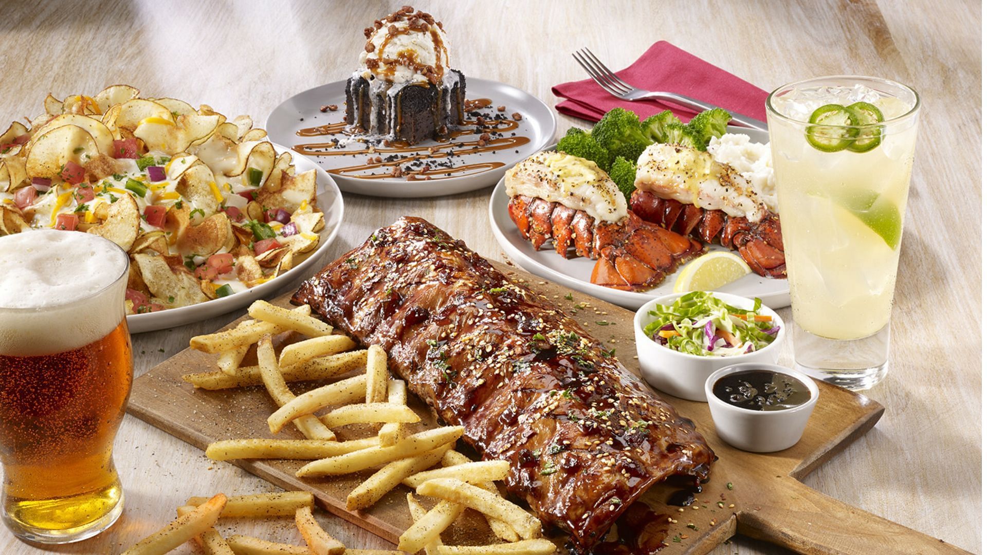 FEASTIEST Tier Entrees can be enjoyed at $48 (Image via TGI Fridays)