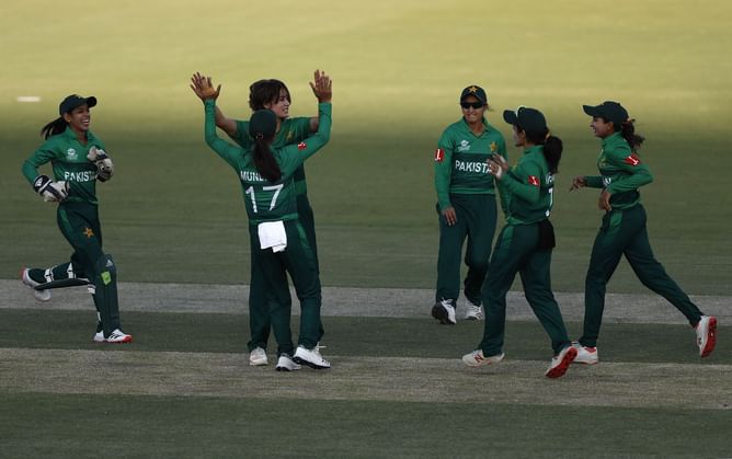 T20 World Cup से पहले पाकिस्तान को बड़ा झटका, दिग्गज गेंदबाज अहम वजह से बाहर