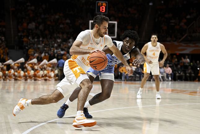 Kentucky vs Tennessee Prediction, Odds, Line, Spread, Picks, and Preview - January 14 | 2022-23 NCAA Basketball Season