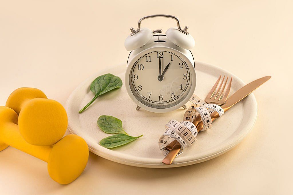 The Pros and Cons of Intermittent Fasting: What You Need to Know