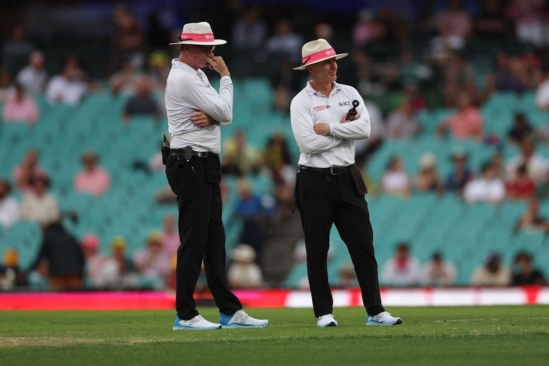 Umpires inspect conditions at the SCG. (Credits: Getty)