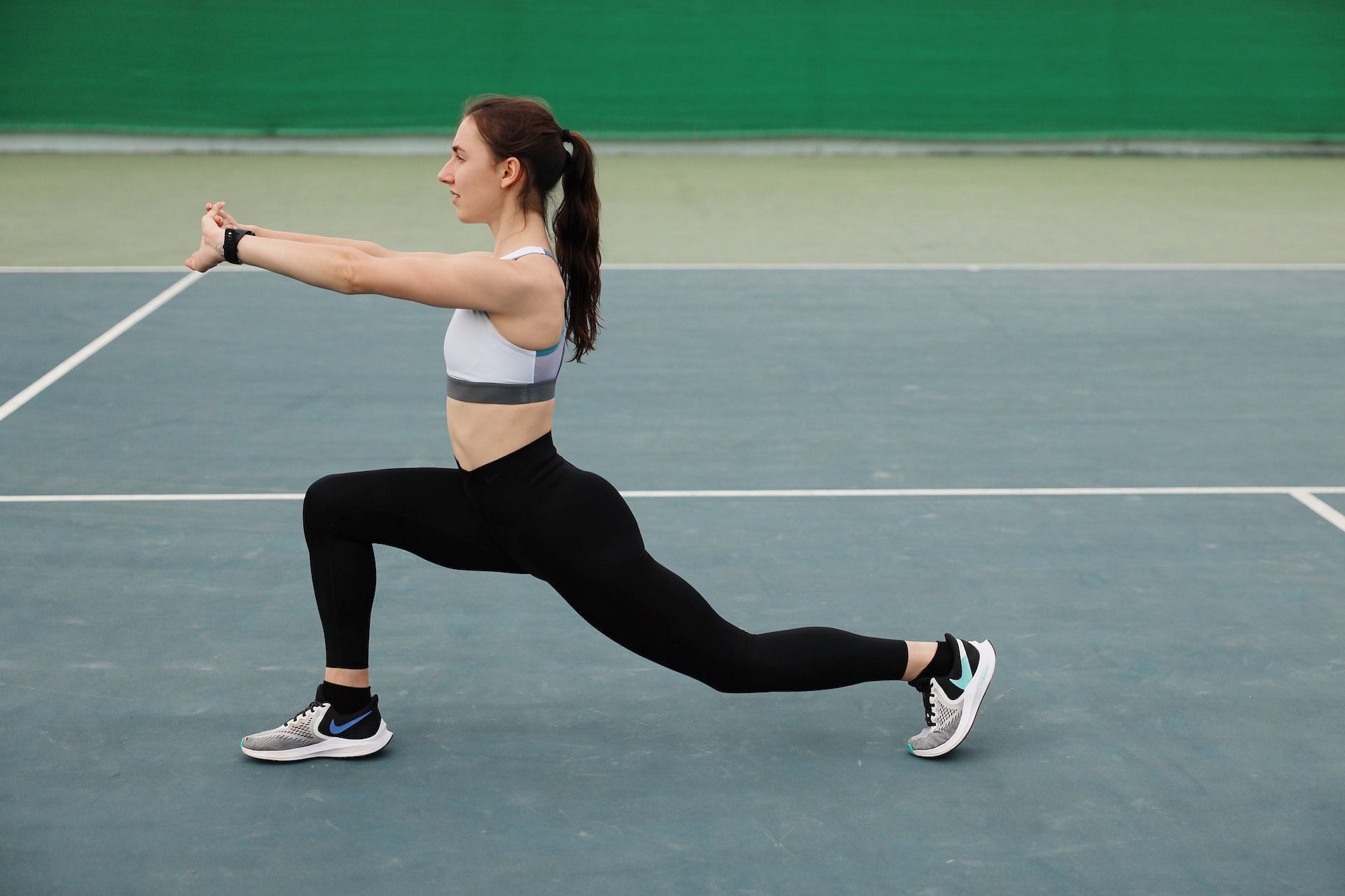 Walking lunges are great for the lower body muscles. (Photo via Pexels/Maksim Goncharenok)
