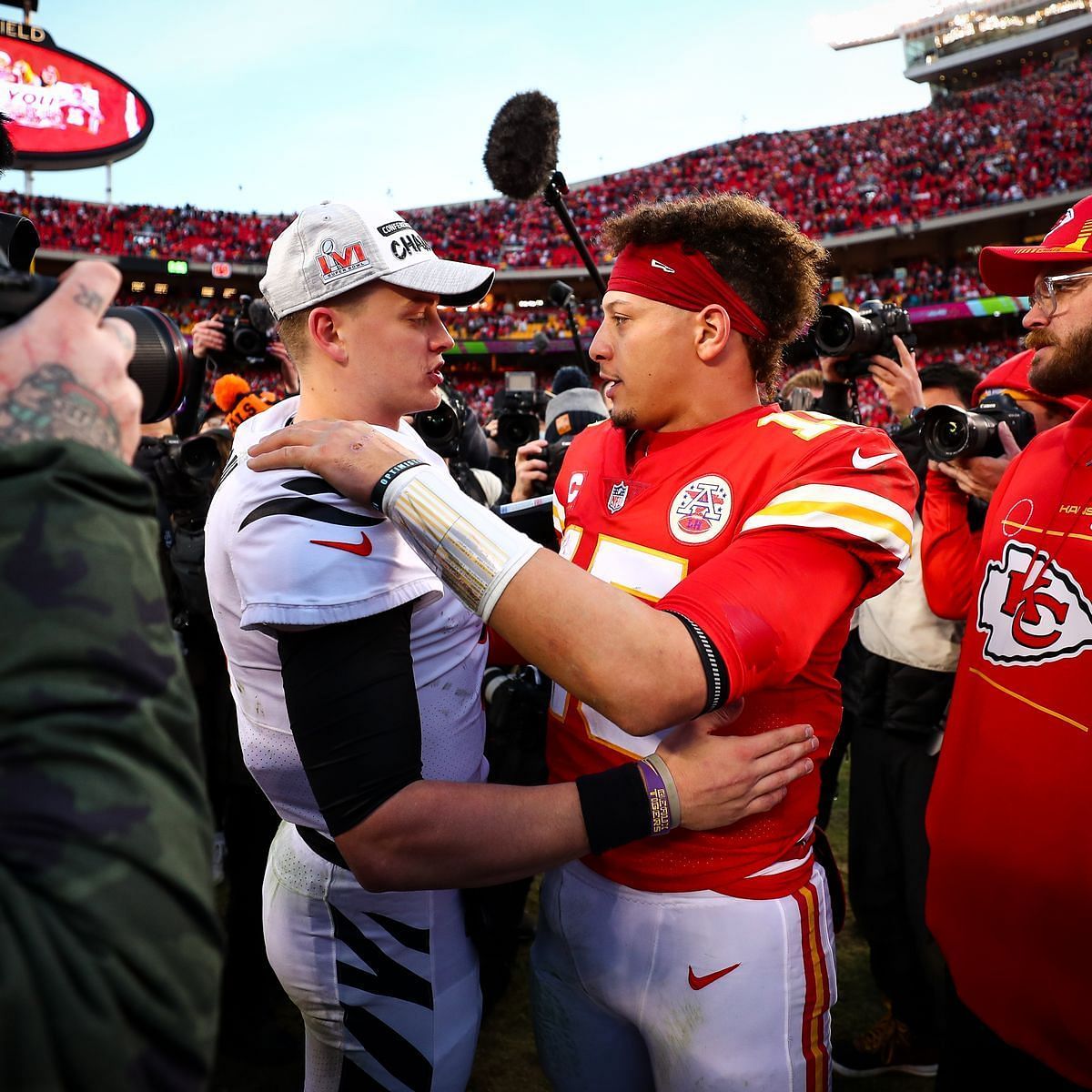 Bengals-Chiefs halftime show music drowns out CBS broadcasters