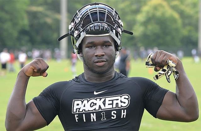 Who is Daijun Edwards? Hometown, college, age, family, and more to know  about the Georgia Bulldogs RB