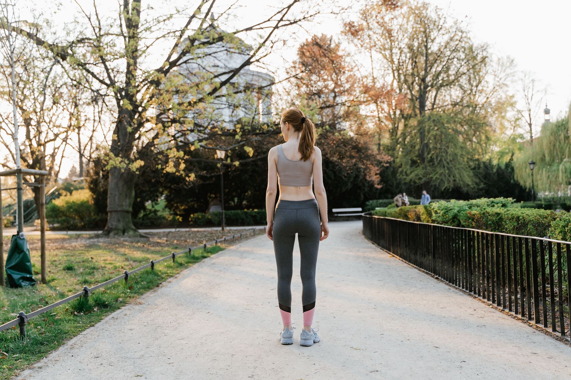Incorporate inclines or slopes in your walking for weight loss routine. (Image via Pexels/ Mart Production)