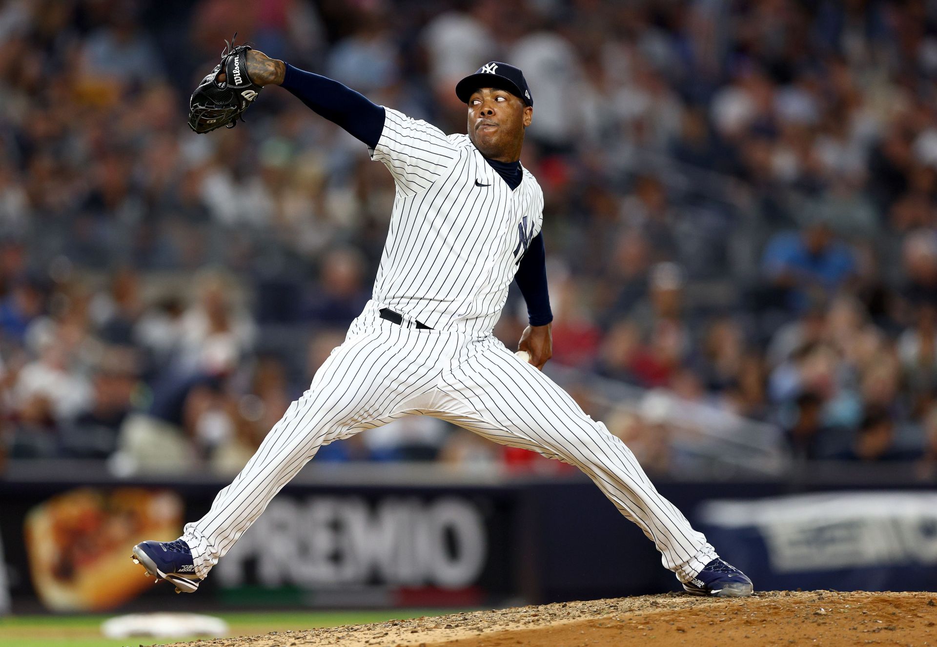 Yankees land All-Star Chapman from Reds, Sports