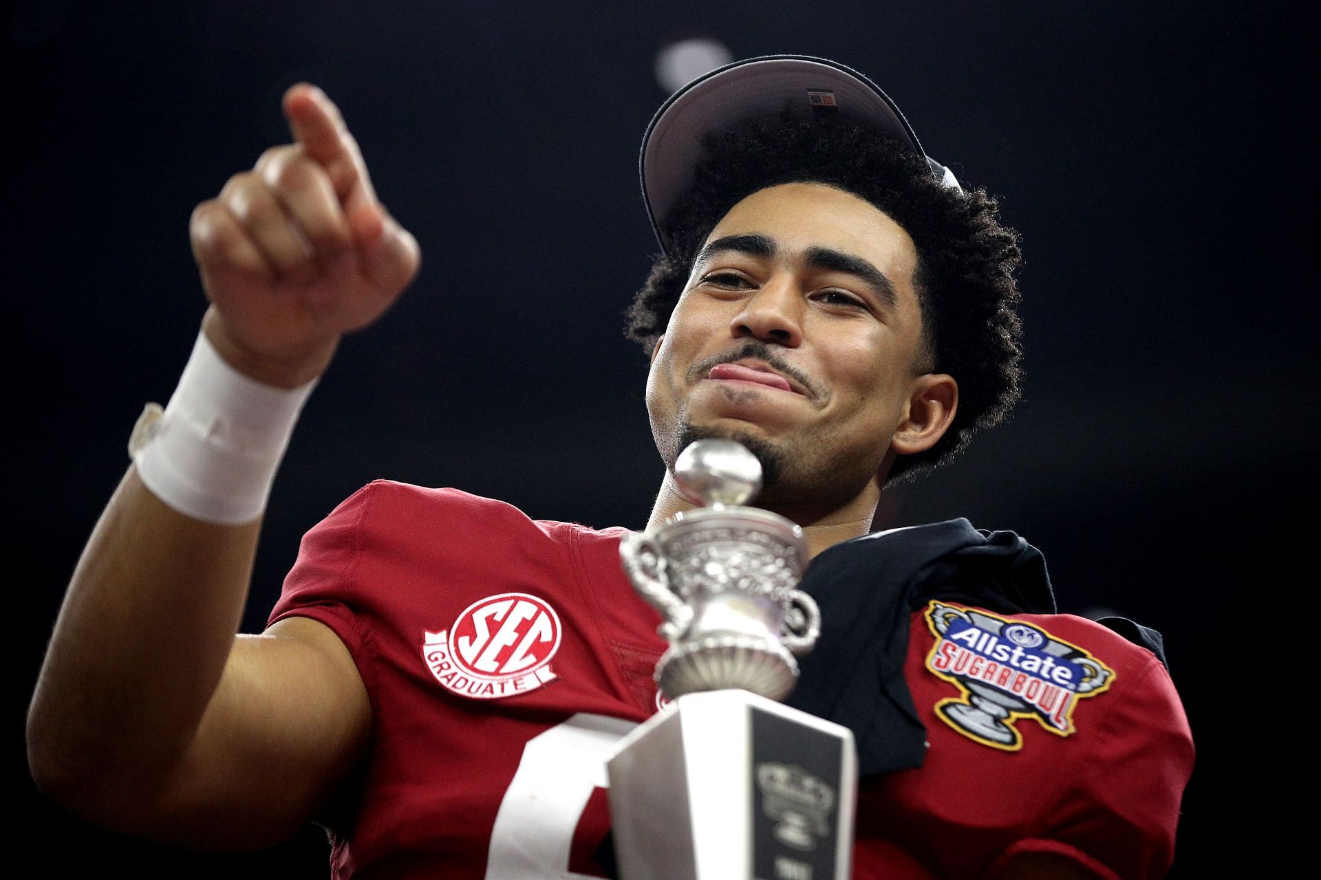 Alabama QB Bryce Young embracing NIL deals, transfer portal