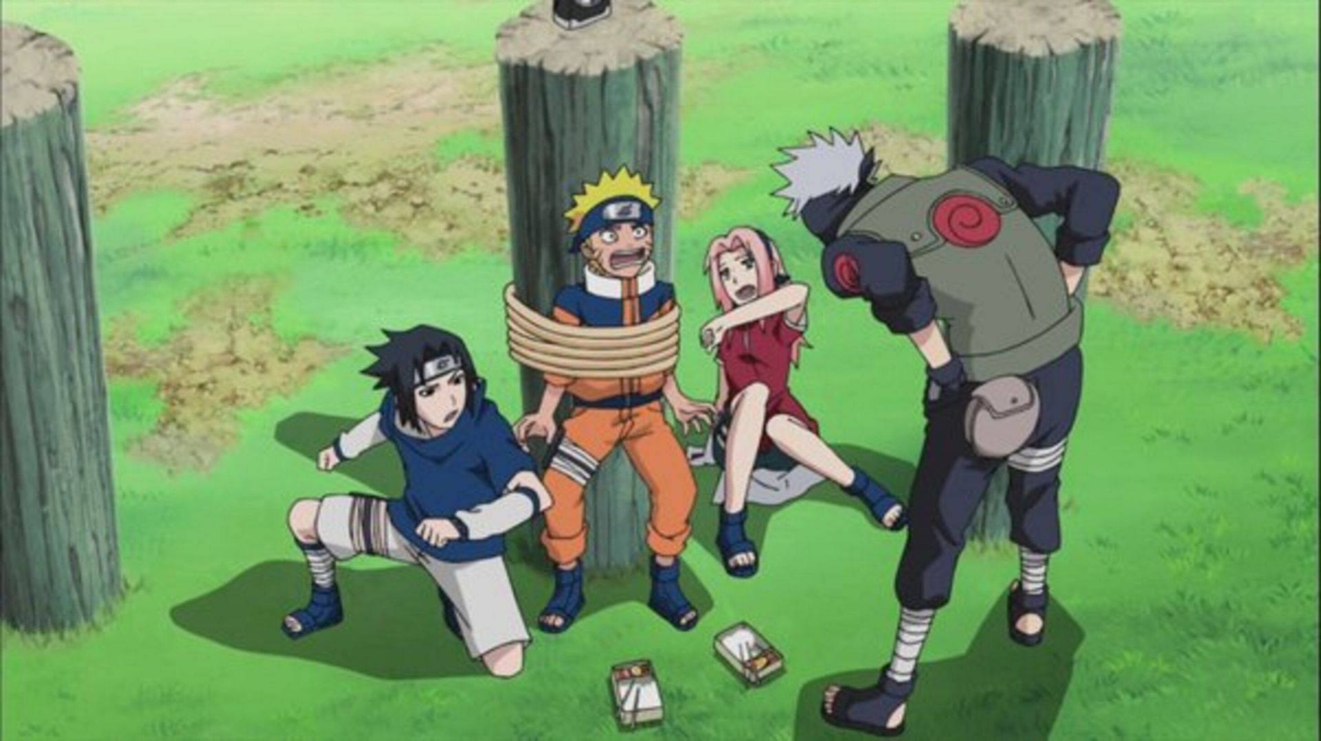 Kakashi catches Sasuke and Saukra feeding Naruto (Image via Pierrot Studios)