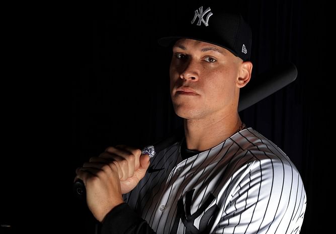 New York Yankees superstar Aaron Judge pulls off a Derek Jeter-esque gesture; motivates the next generation saying the sky is the limit