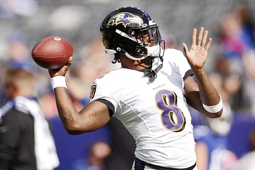 Lamar Jackson warms up for game vs. New York Giants