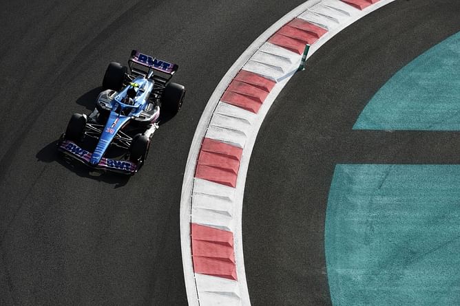 Alpine sets 2023 F1 season 'reliability' targets after putting Fernando Alonso through a dismal campaign in 2022