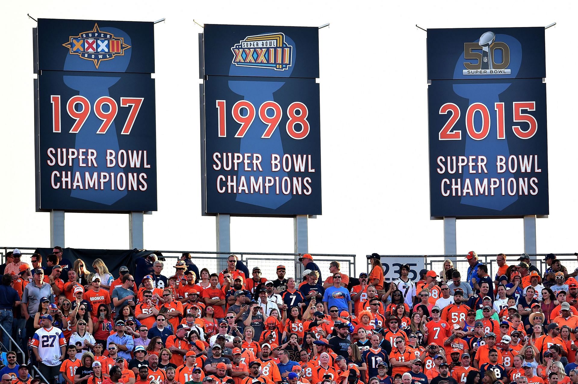 The Denver Broncos&#039; three Super Bowl banners (1997, 1998 &amp; 2015) are displayed before the Broncos take on the Carolina Panthers