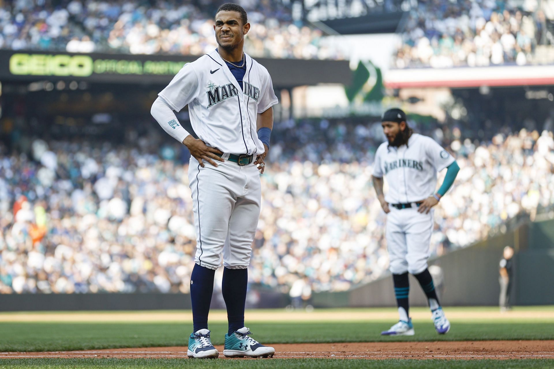 Division Series - Houston Astros v Seattle Mariners - Game Three