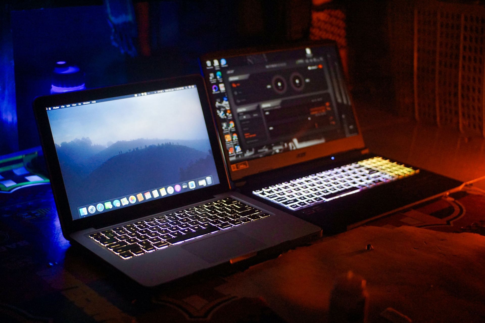 Easy ways to boost the performance of laptops (Image via Visual Karsa/Unsplash)