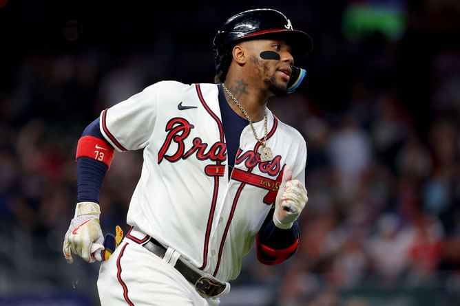 Atlanta Braves outfielder Ronald Acuna Jr. stands his ground on HR trot in Venezuelan Baseball League