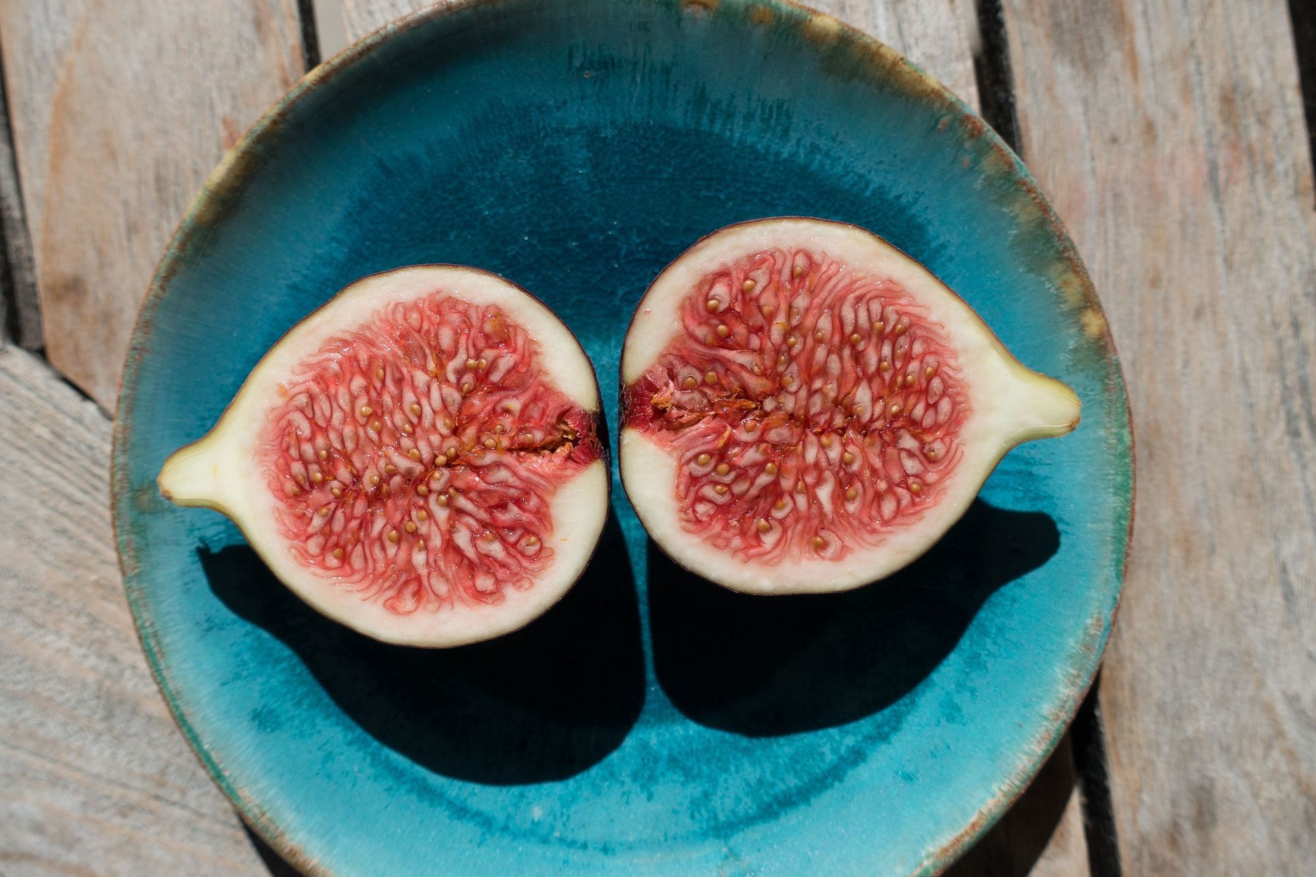 There are many health benefits of figs that are extremely beneficial for all people, including diabetics (Image via Pexels @Pixabay)