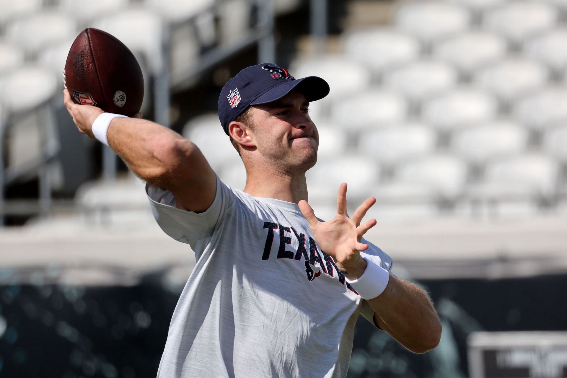 Davis Mills hoping to steer Texans away from drafting rookie QB at NFL Draft