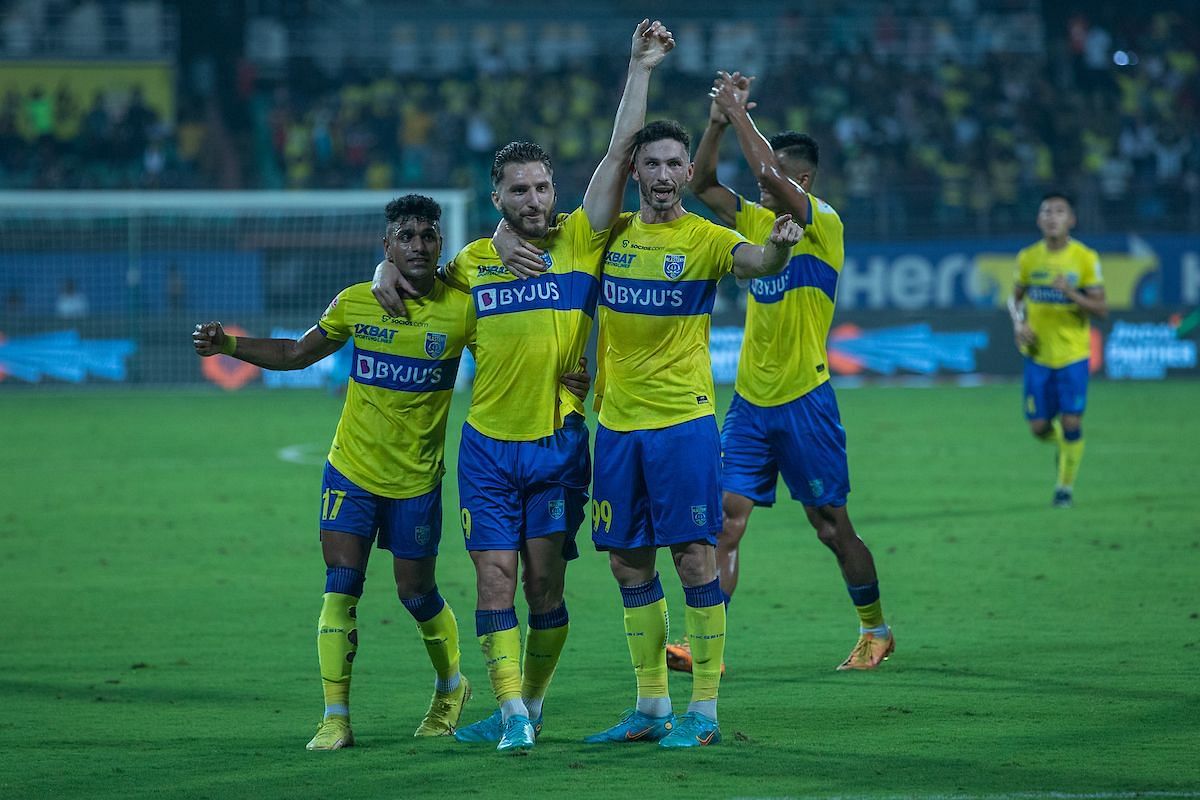 Kerala Blasters FC players celebrate a goal during their win over Jamshedpur FC. [Credits: ISL Media]