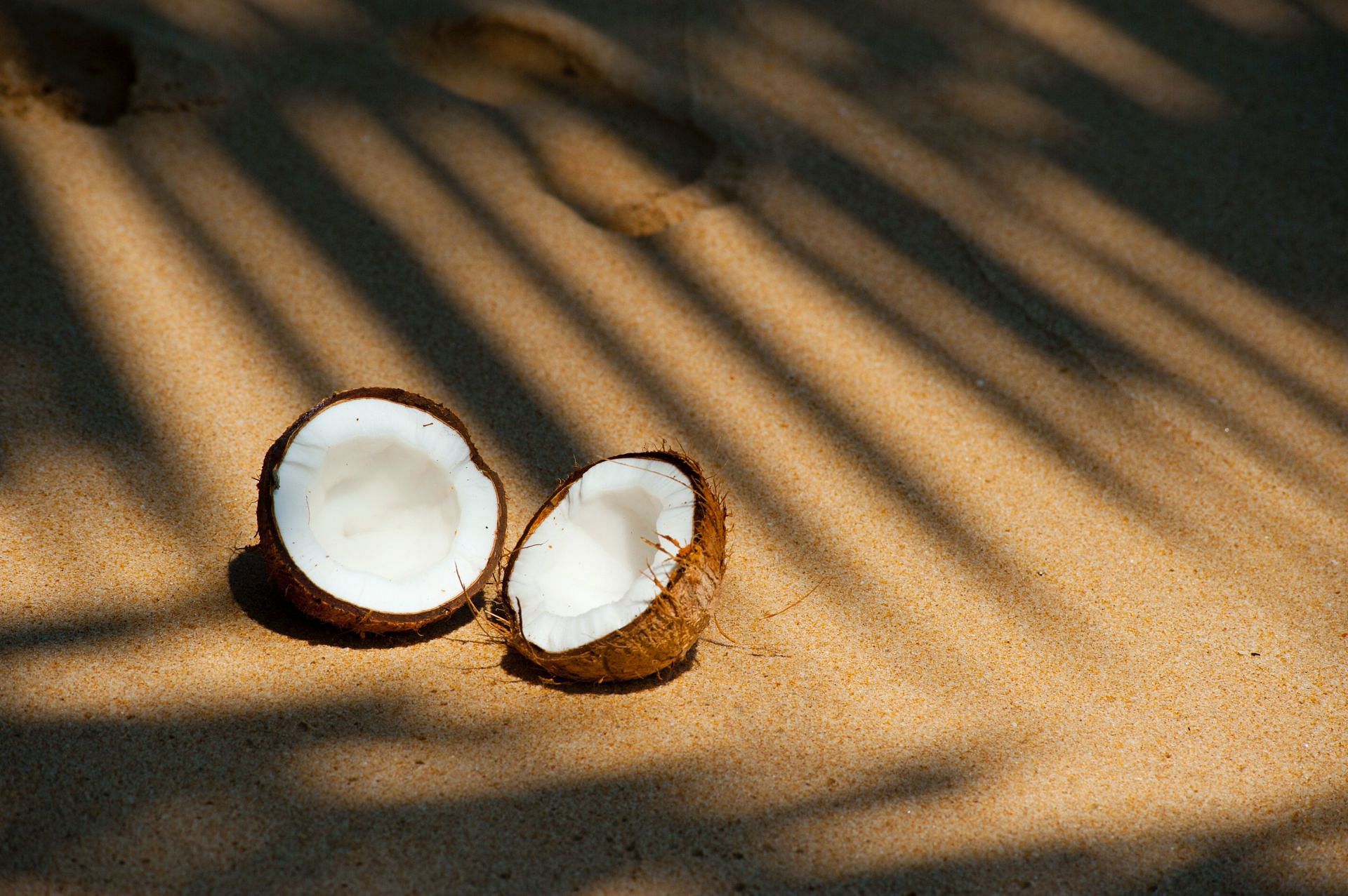 Coconut oil is a natural moisturizer (Photo via Pexles/Oleksandr Pidvalnyi)