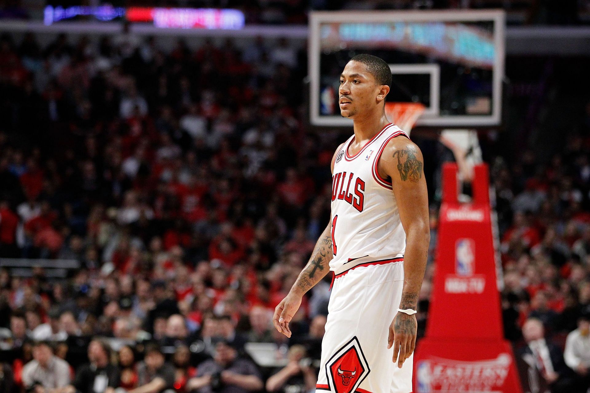 Derrick Rose doesn't deserve this 