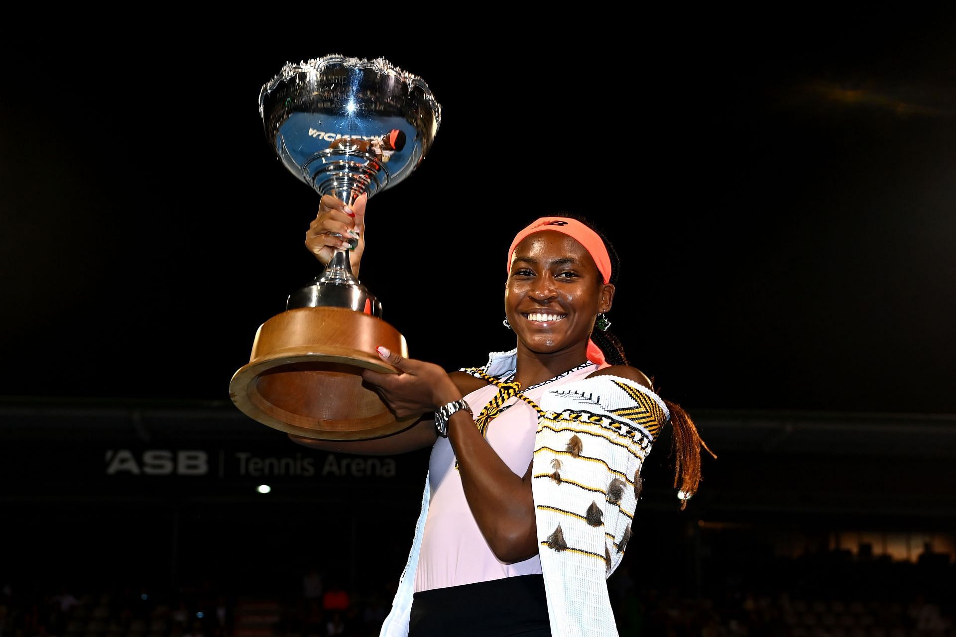 Coco Gauff with the 2023 ASB Women&#039;s Classic trophy.