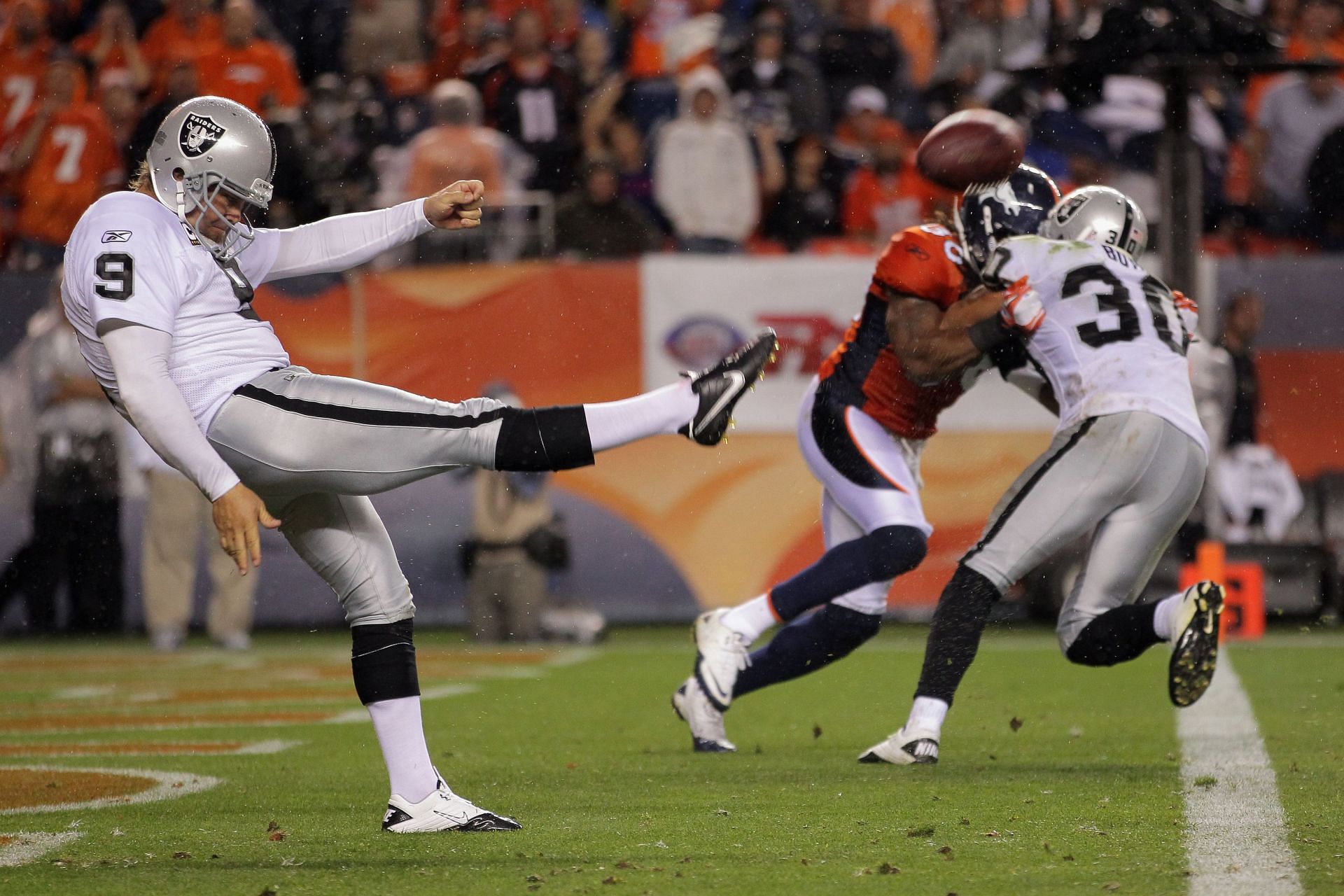 Oakland Raiders v Denver Broncos