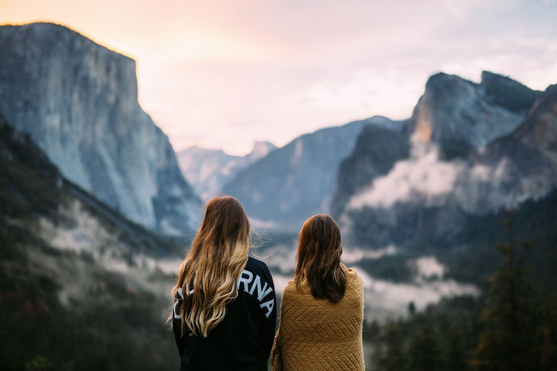 Genetics and diet/exercise habits lead directly to the average height for women. (Image via Unsplash / Nathan Dumlao)