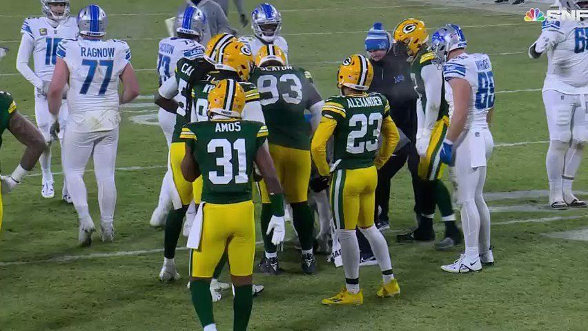 Packers' Quay Walker apologizes for 'making another stupid decision' in  shoving Lions trainer