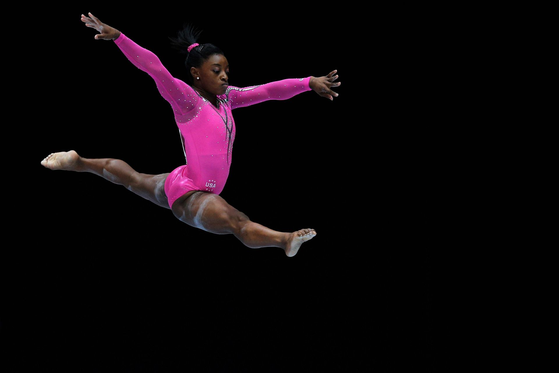 Simone Biles of USA competes in the Women&#039;s balance beam final on Day Seven of the Artistic Gymnastics World Championships Belgium 2013 held at the Antwerp Sports Palace on October 6, 2013 in Antwerpen, Belgium. (Photo by Dean Mouhtaropoulos/Getty Images)