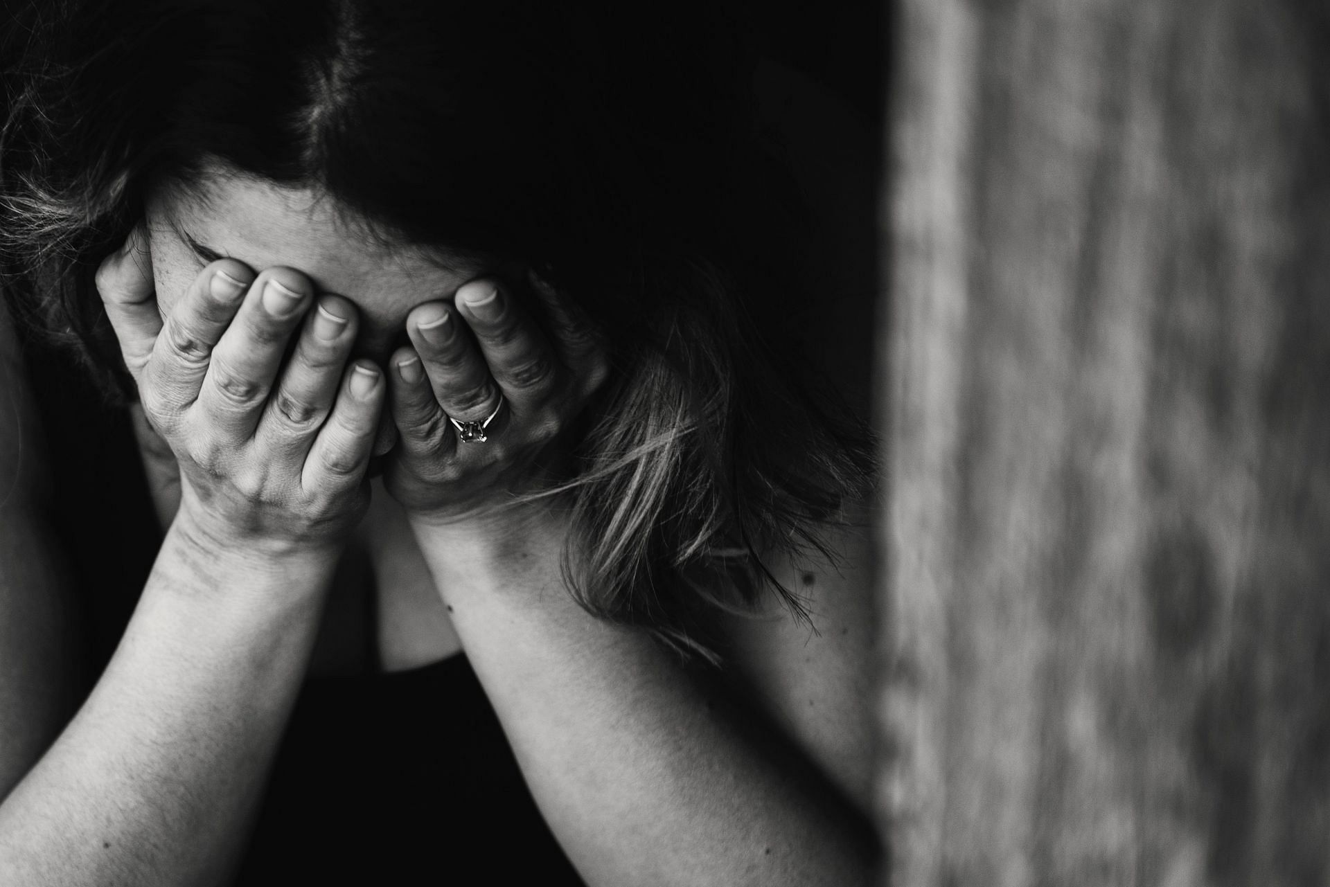 The signs may make you feel like it is very difficult to get out of depression. (Image via Pexels/Kat Smith)