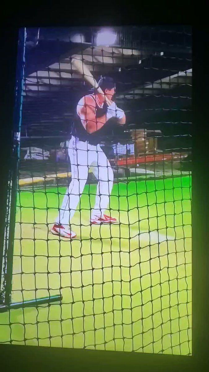 Ex-MLB star challenges Aaron Judge to a Home Run competition for charity  with a video of him hitting bombs in the batting cage