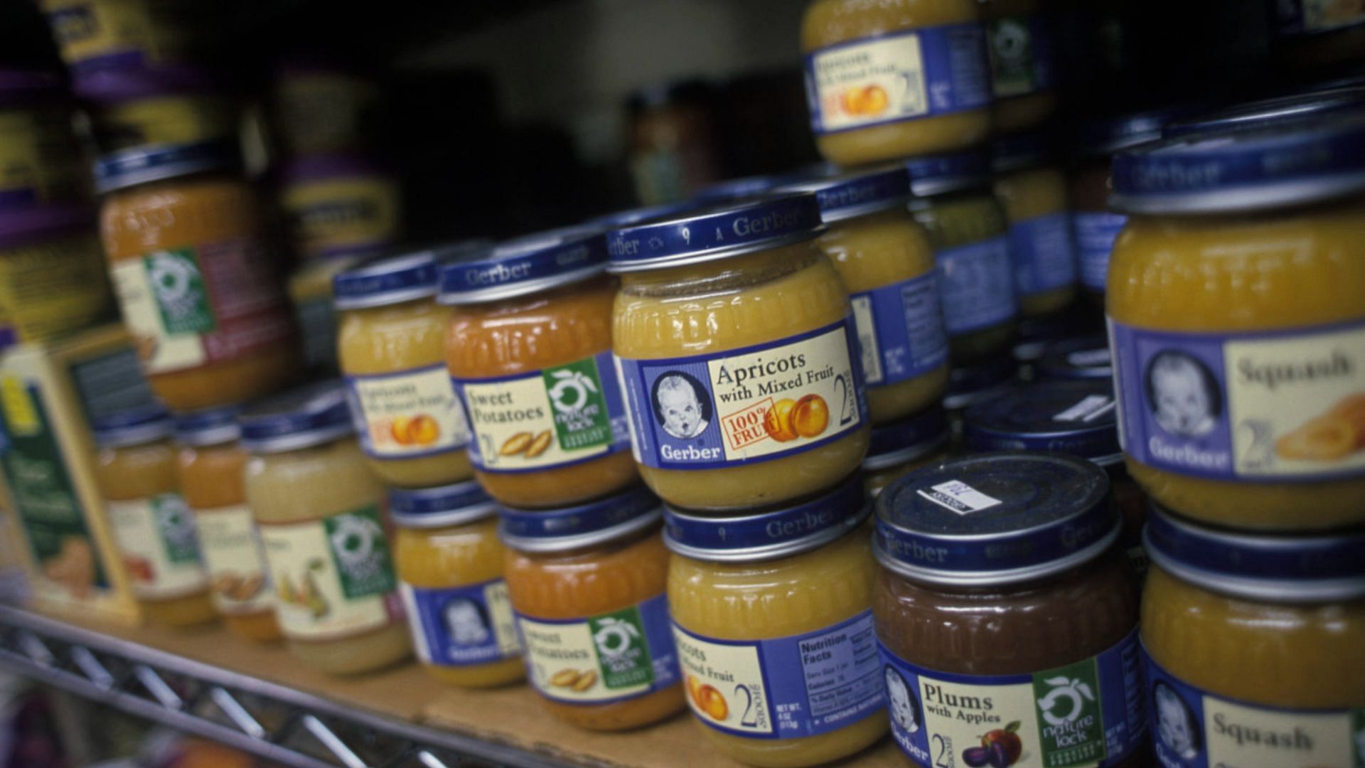 Processed baby food is used by parents all across the country to give a proper nutrition to their children (Image via James Leynse/Getty Images)