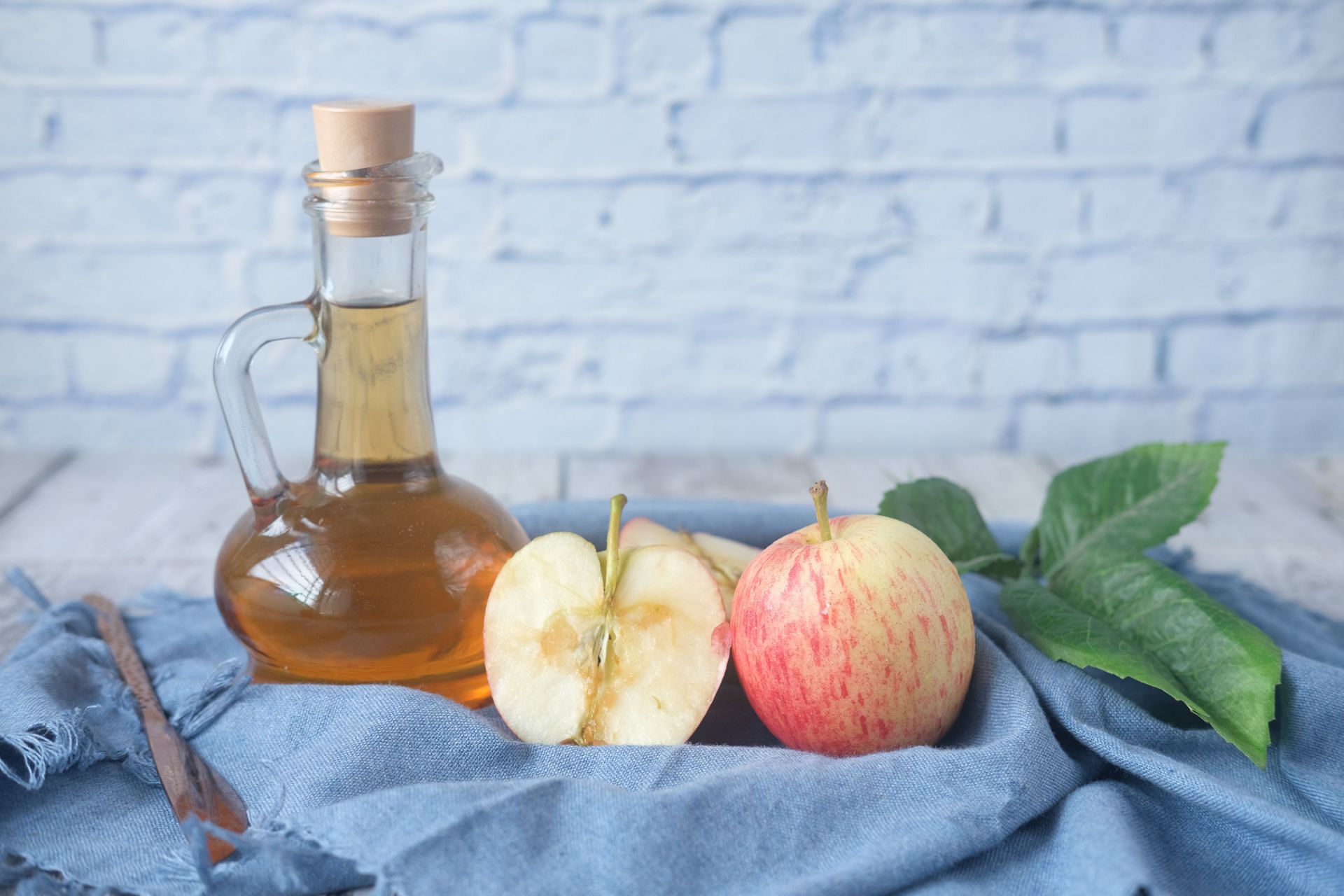 Apple cider vinegar may be able to increase your feeling of satiety ( Image via Unsplash @Towfiqu Barbhuiya)