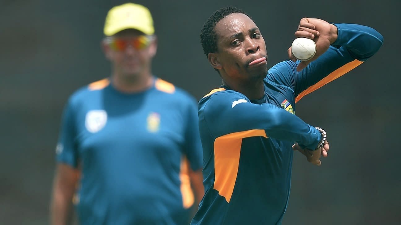 Joburg Super Kings' Aaron Phangiso suspended from bowling in SA20 over  non-compliant bowling action