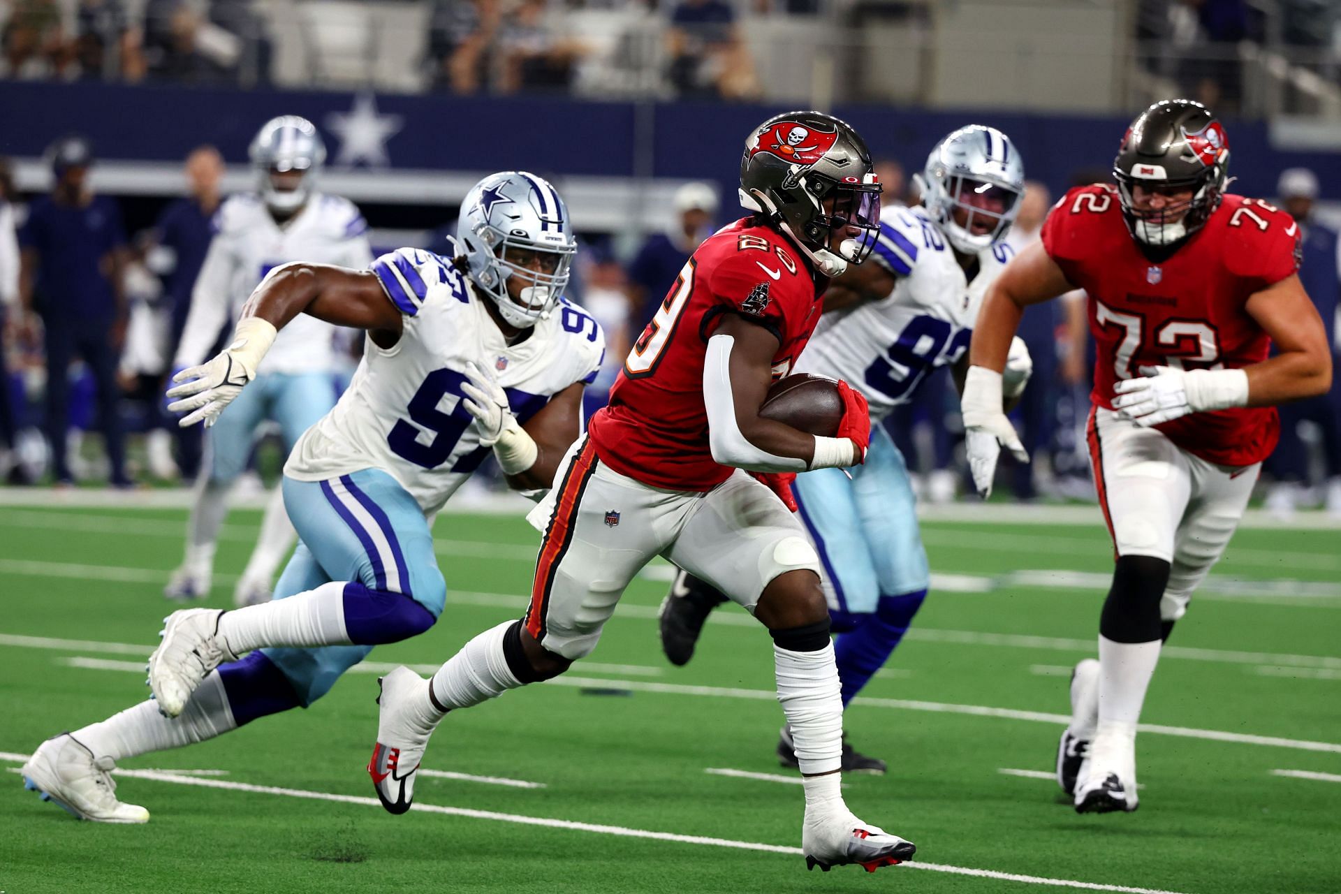 Tampa Bay Buccaneers v Dallas Cowboys